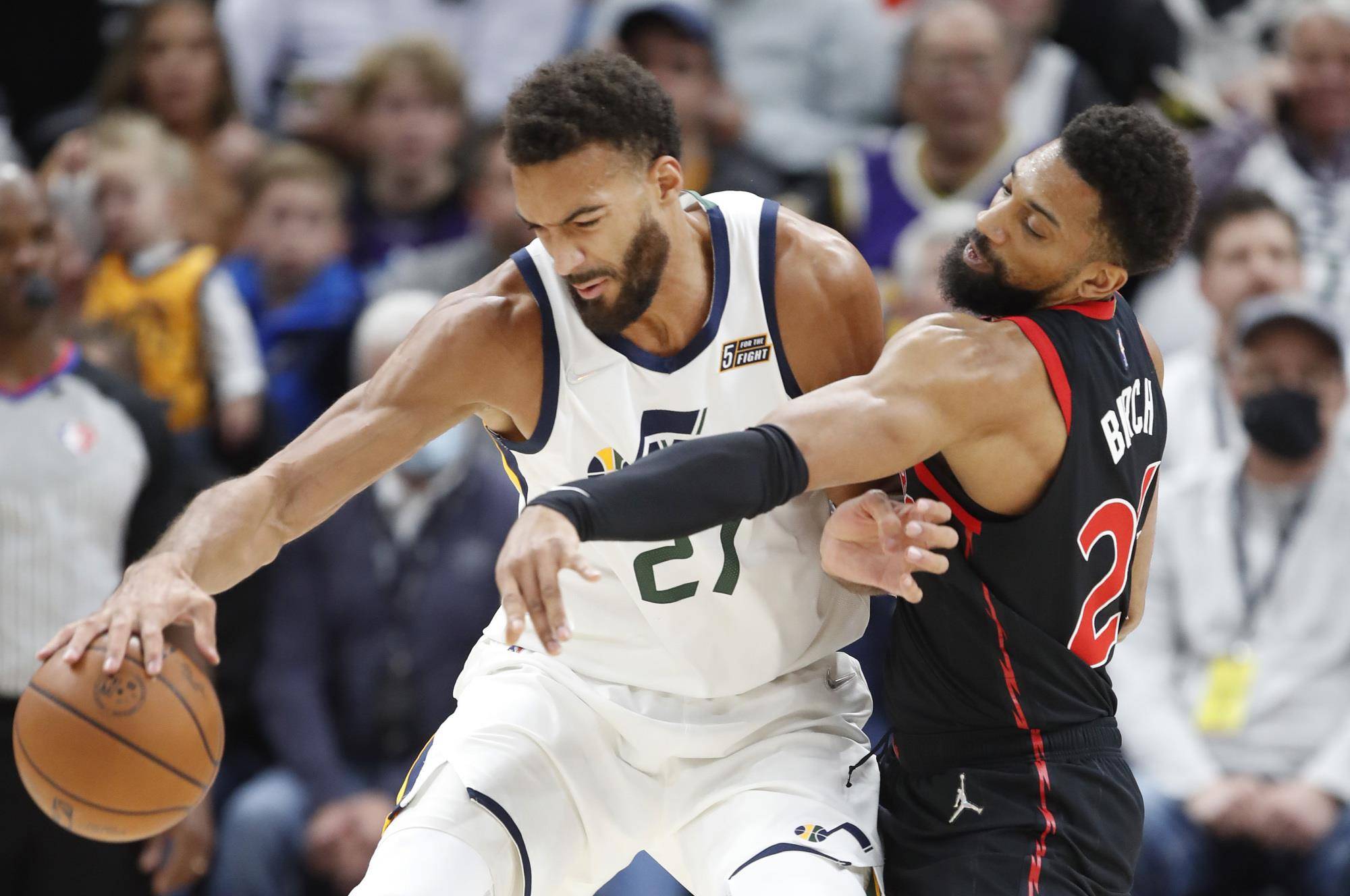 爱游戏网页版 - 西亚卡姆遭遇三连败，MAD教练面临压力！